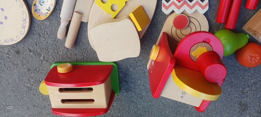 Огромен комплект дървени играчки