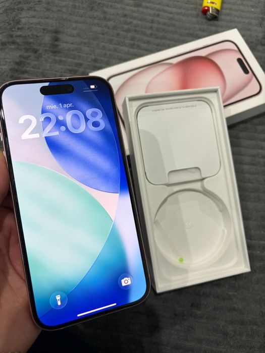 Vand Iphone 15 Roz