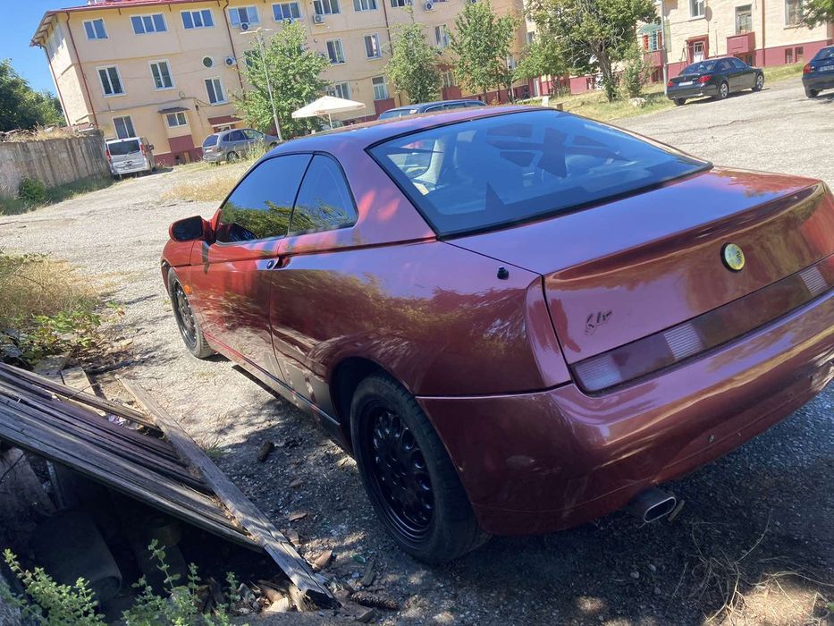 Алфа Ромео Gtv на части