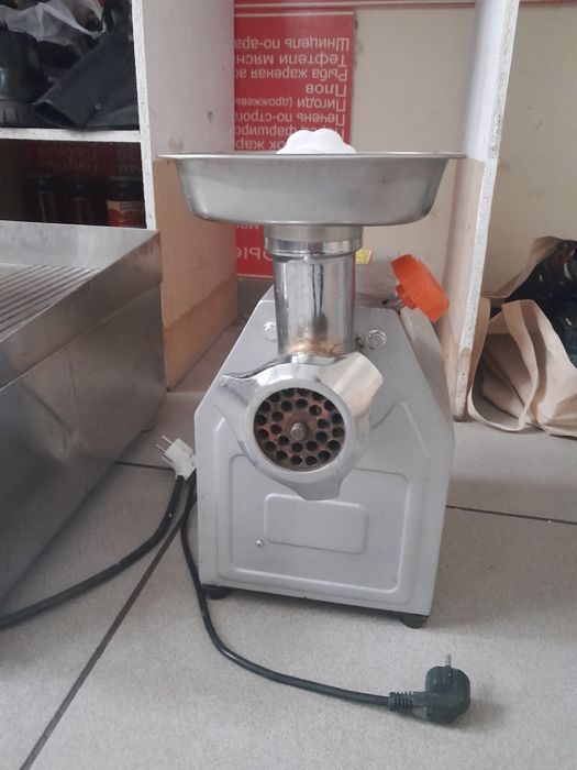 Продам мясорубку