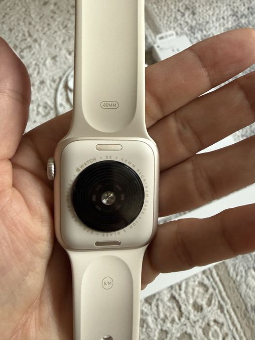 Apple watch 40mm (s/m)