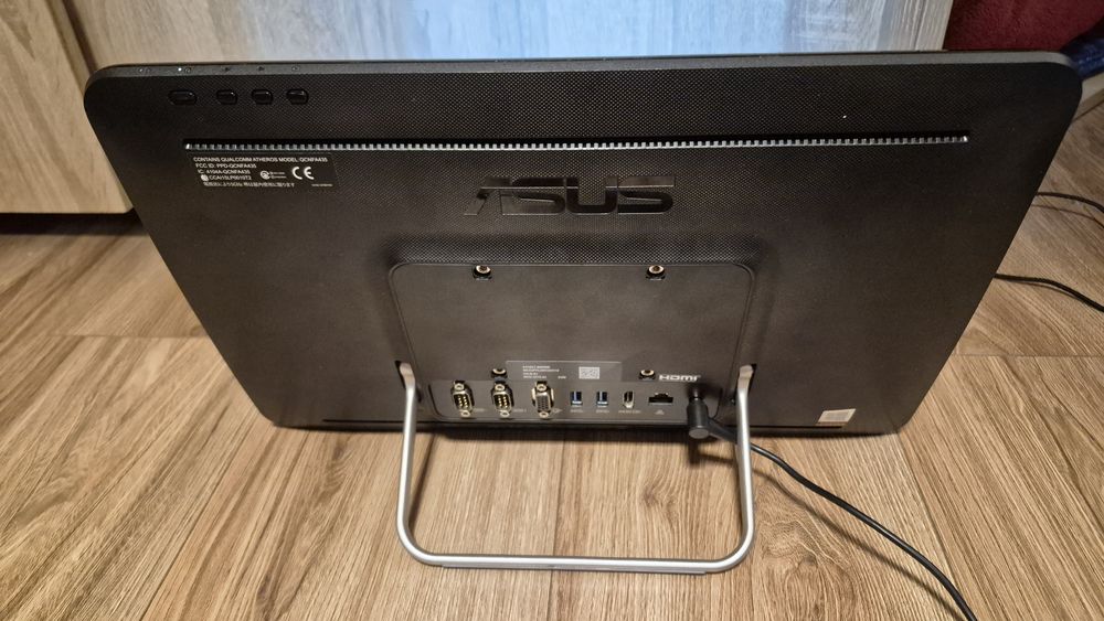 Asus G41GAT all in one pc touchscreen Ddr4 ssd 480gb kingston se poate folosi si ca tableta cu fir.