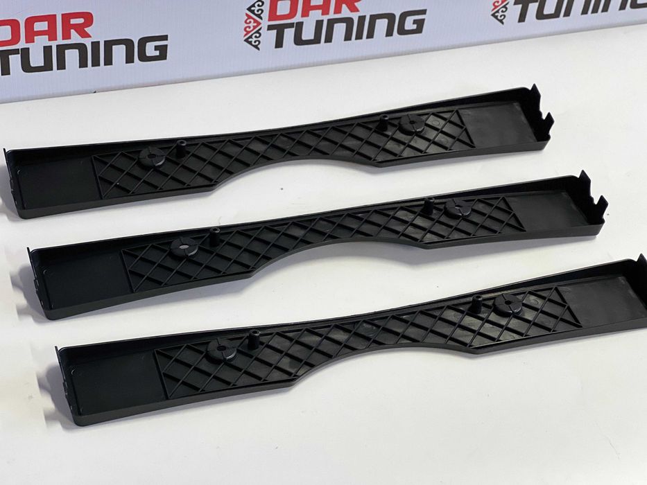 Подномерник Camry 75