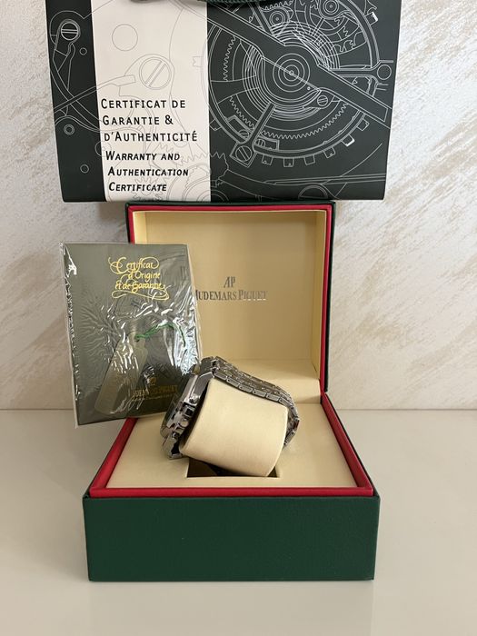 Audemars Piguet (AP) Royal Oak Chronograph