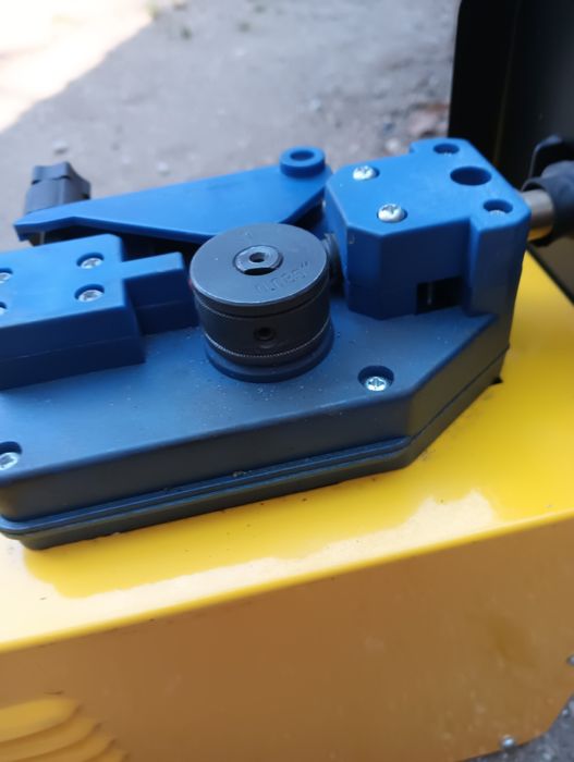 Aparat de sudura cu sarma