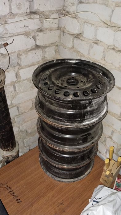 Продам диски R16