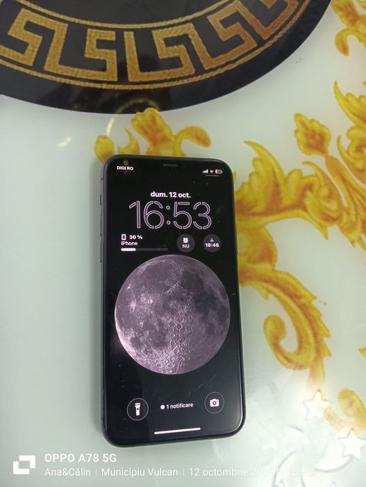 Vând iphone 11 pro