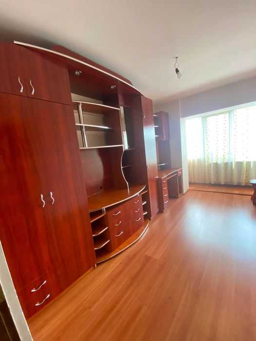 Persoana fizica inchiriez apartament Pacurari