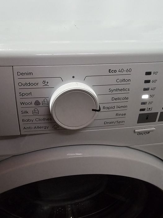 Masina de spalat Electrolux PerfectCare 600, 7 kg, inverter, stare buna