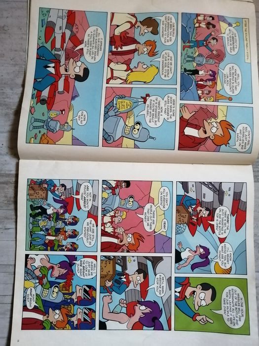 Два комикса Футорама и Семейство Симпсън