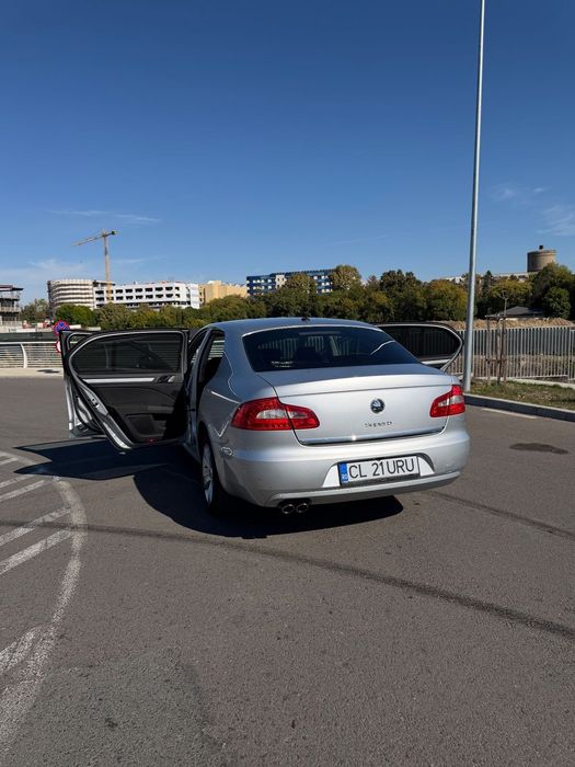 Škoda Superb 2010 diesel, 5.930 € — imagine 3