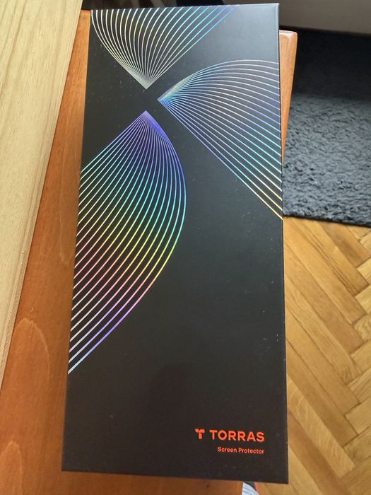 Torras screen protector за iPhone 17 Pro + апликатор