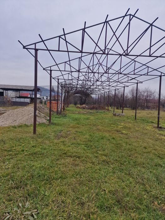 Structură metalică solidă