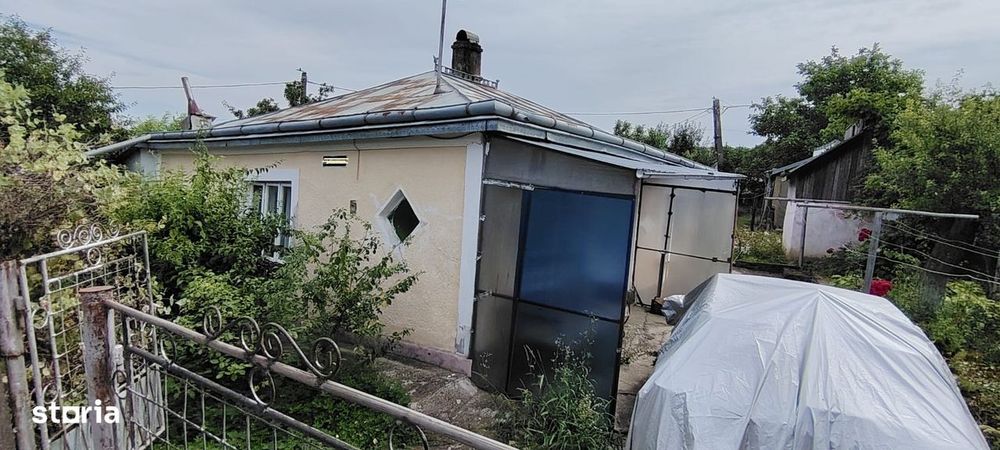 Casa locuibila in oras cu 1000mp teren