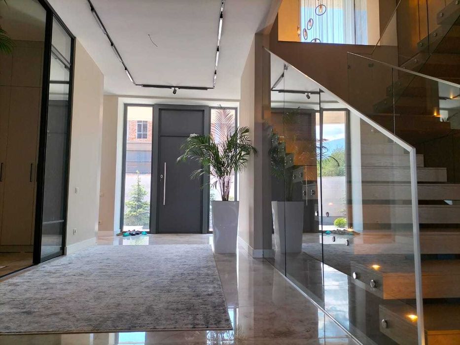 Продам дом 800 кв.м мкр. Баганашыл