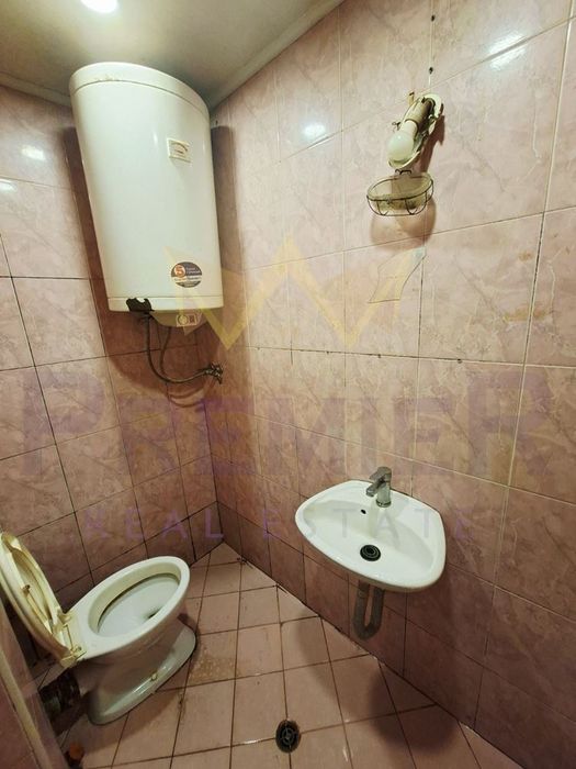 Продава се Едностаен апартамент в Варна, Западна промишлена зона - 23 кв.м за 2016 €/кв.м - Снимка #2