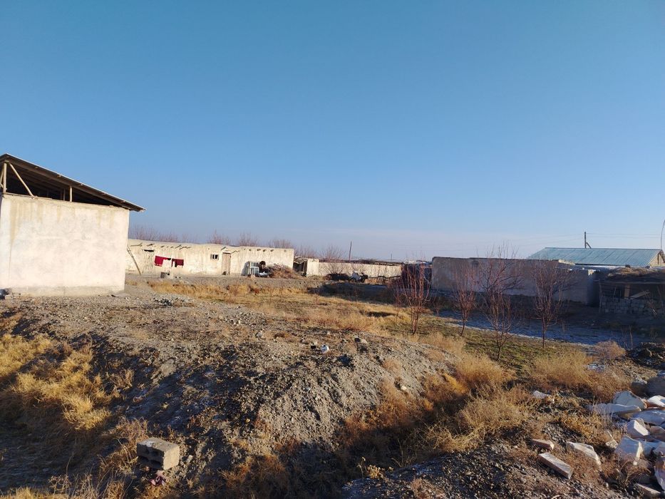 Uy sotiladi 13 sotiqlik