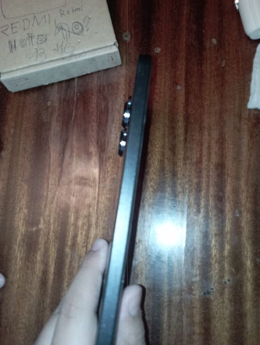 Redmi Note 13 4G у меня стекло