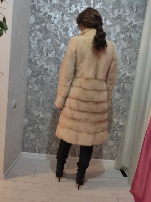 Шуба норковая светлая