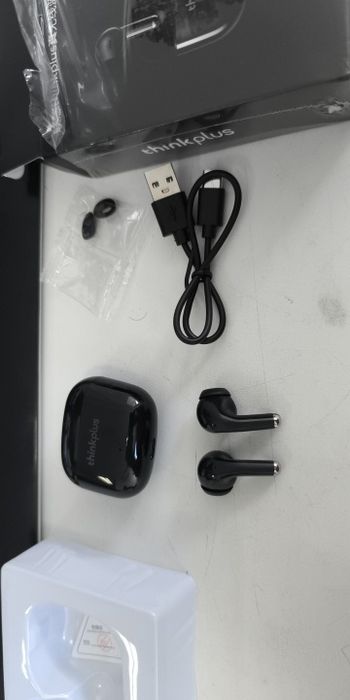 Casti wireless lenovo