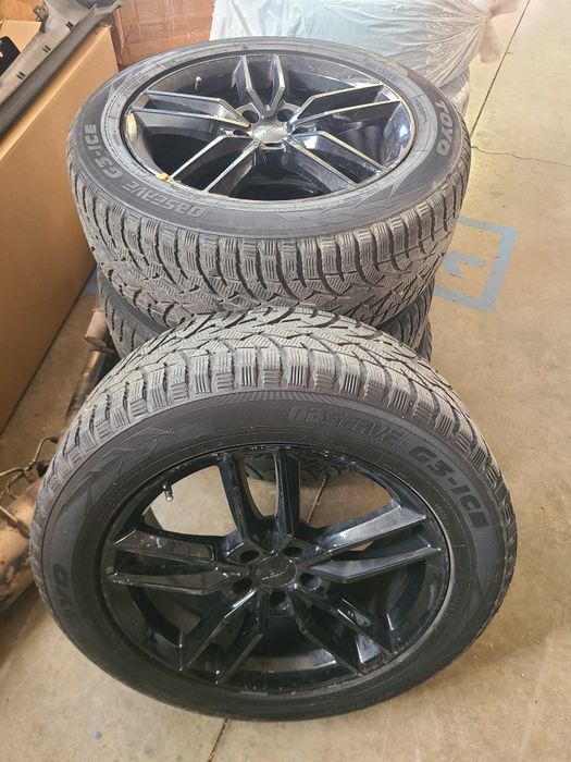 Зимни гуми с джанти 19-ки Toyo Observe  G3-ICE  245/55 R19, DOT 1621