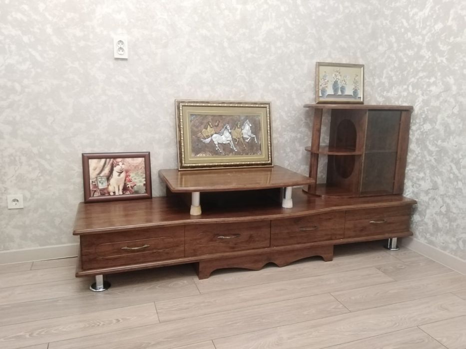 Продам подставку под телевизор