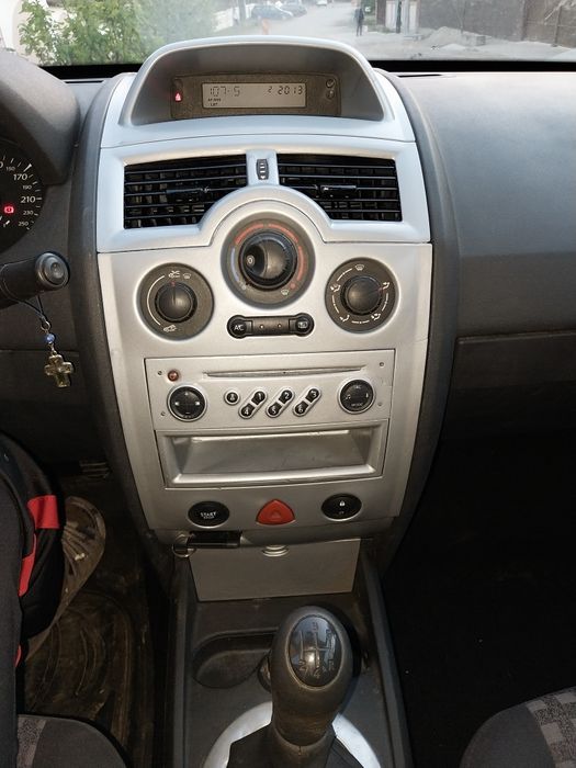 Dezmembrez Renault Megan 2 cu GPL