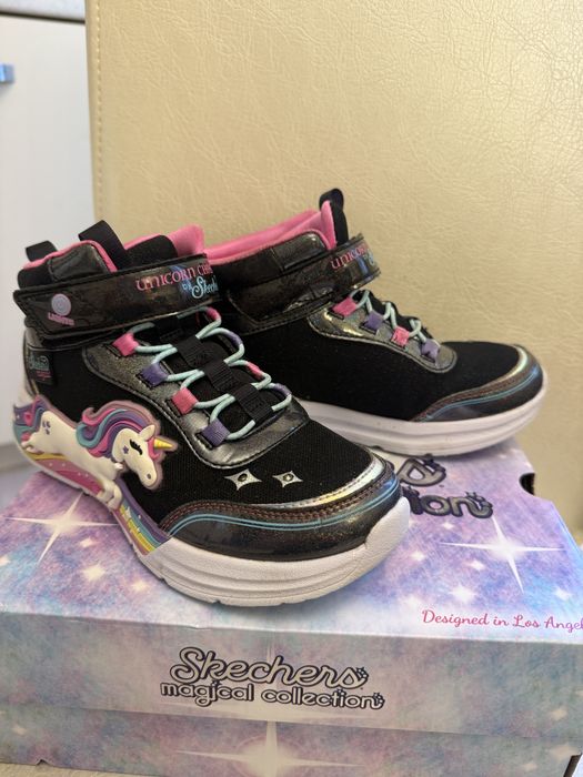 Детски светещи маратонки с еднорог Skechers, номер 31