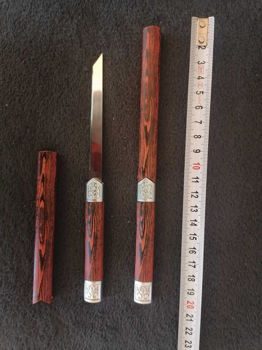 Изискан малък прав нож от неръждаема стомана