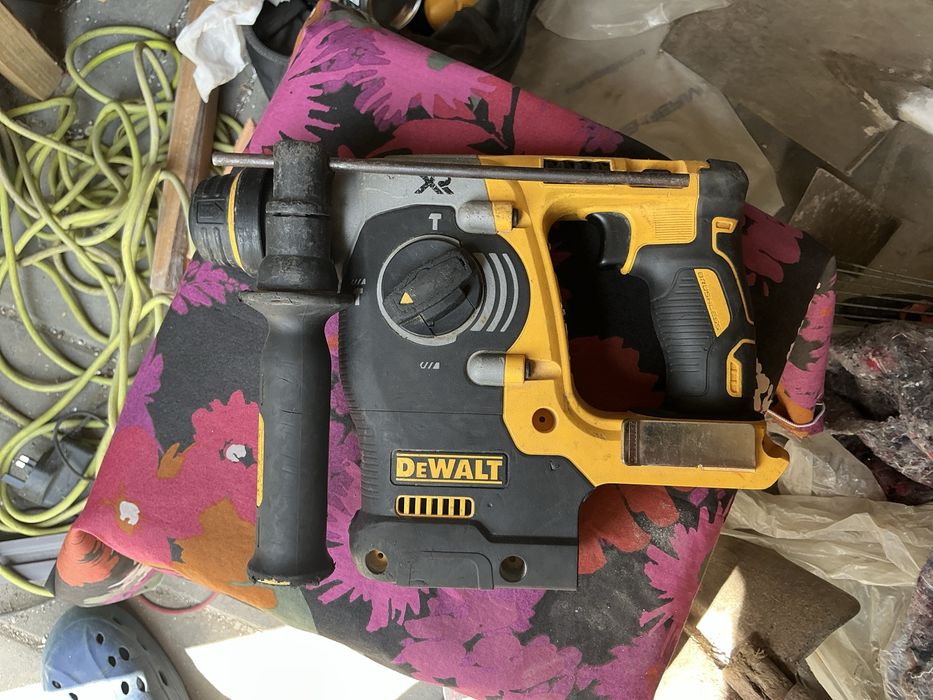 Vind dewalt  2024 DCH273  doar corp