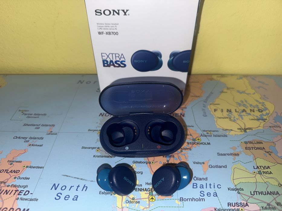 Слушалки sony.Супер бас и уникален звук.