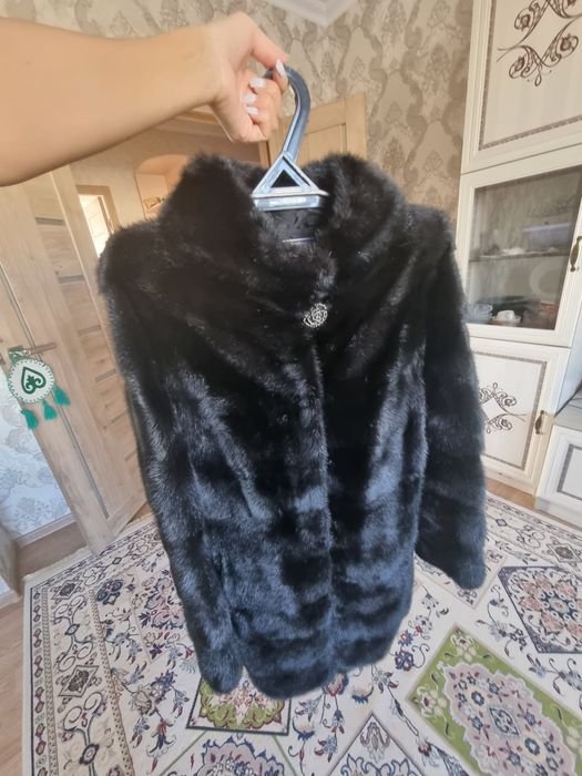 Продам норковую шубу
