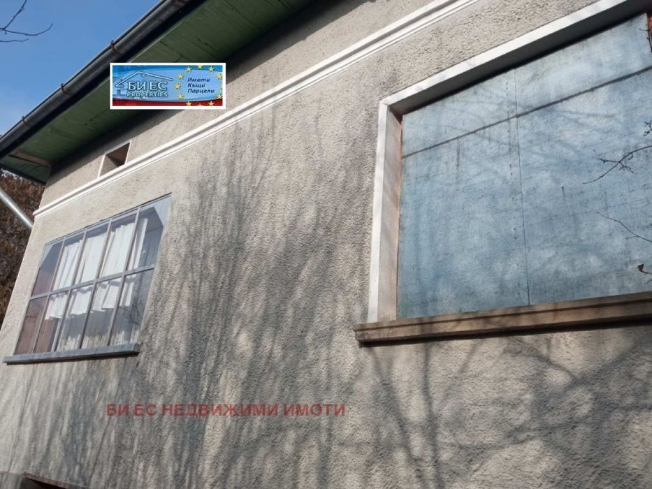 Къща в с. Осиковска Лакавица 108 м²