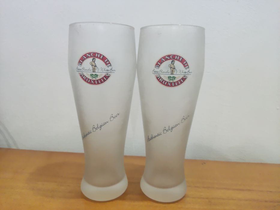 Пивные бокалы матовые Blanche de Bruxelles 
Объем 0,33 л.
Классич