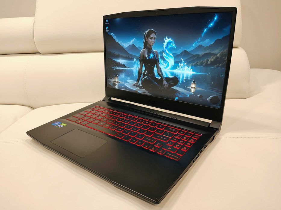 Laptop gaming MSI katana , intel core i7 -11800H, video RTX 3050 TI