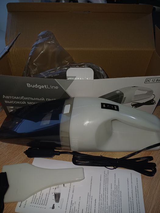 Автомобильный пылесос