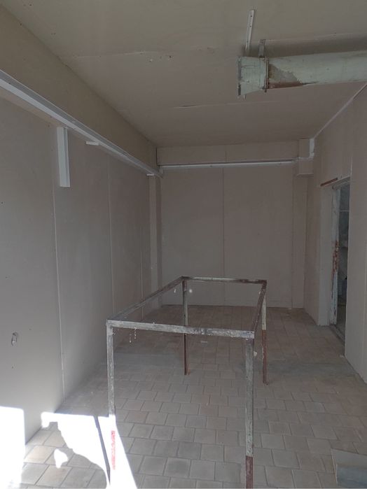 Сдается коммерчекое помещение 200 кв м