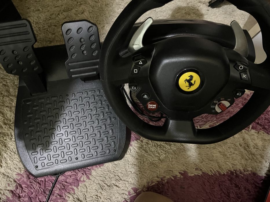 Волан и педали -Ferarri