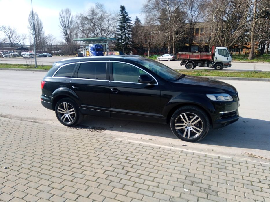 Продавам Audi Q7 -3.0Tdi