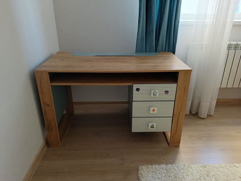 Продам Стол письменный