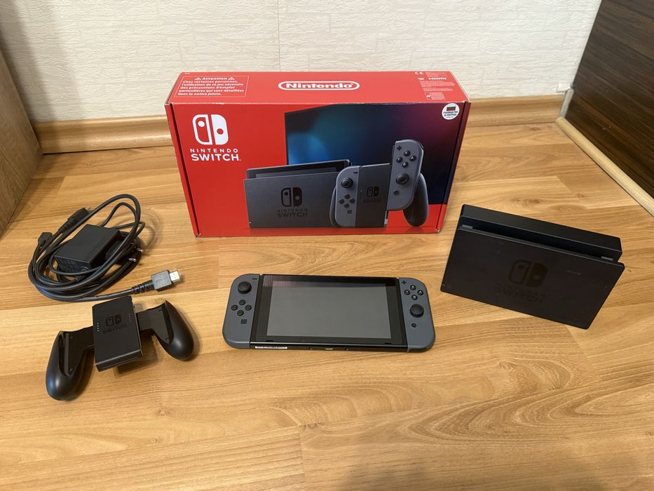 Перфектно Nintendo switch с игри