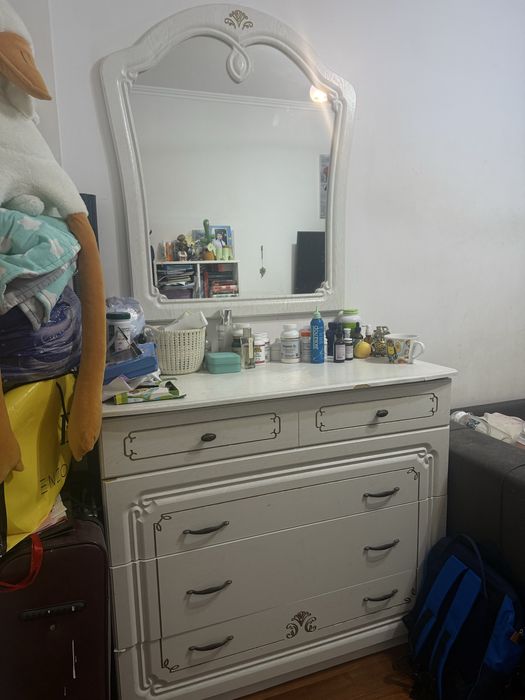 Продам комод с зеркалом