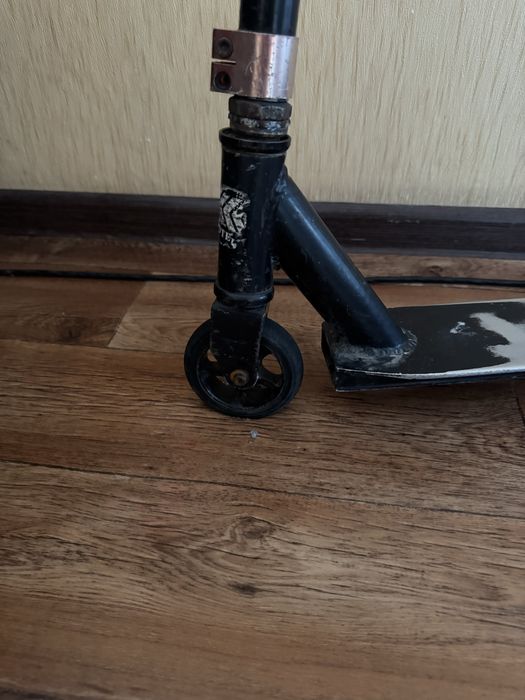 Самокат трюкавой