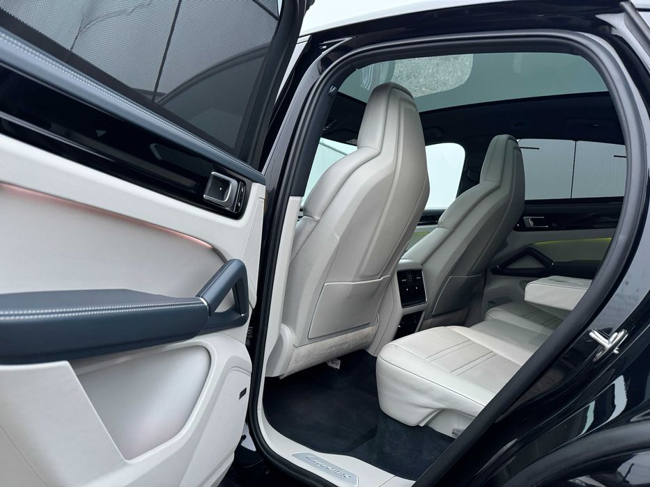 Vand Cayenne Coupe,Night Vision,Faruri Matrix,Distronic