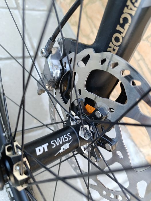 Карбонов велосипед Canyon Neuron SLX 29"