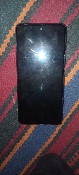 Samsung a52 vasamsung a12 zapchastga ikalsiniyam platasi kuaygan