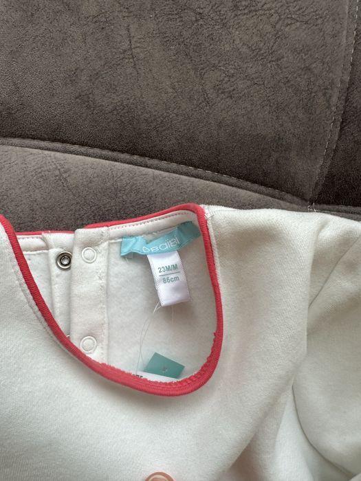 Новая кофта Okaidi, 86р