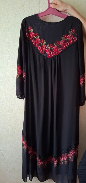 Вечернее длинное платье