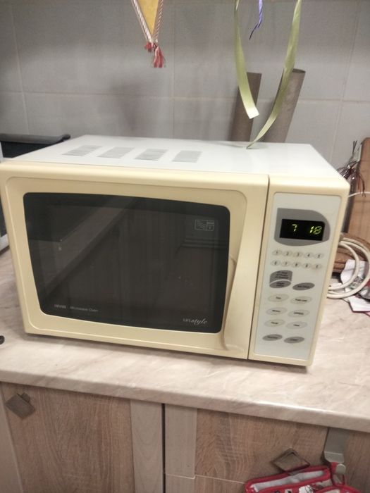 Cuptor microunde HINARI mx310tc