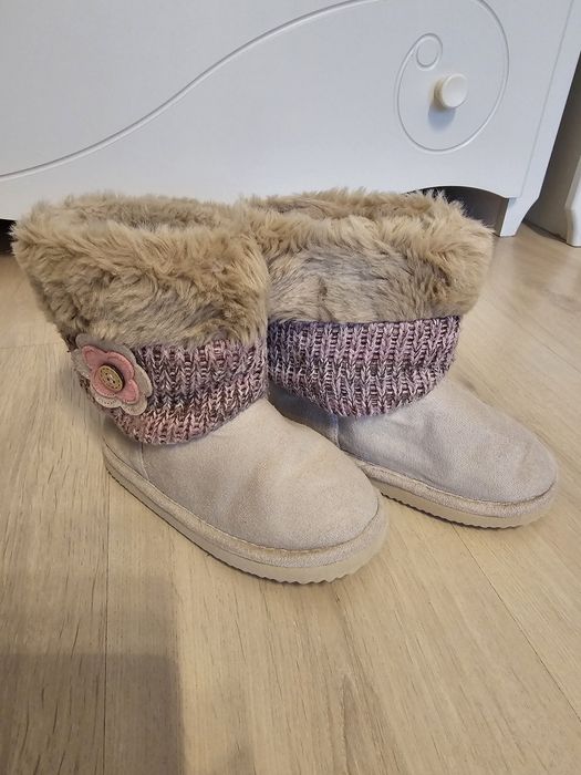 Ghete/ cizme/ papuci/ marimea 25-26-27